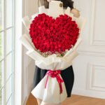 150 Blazing Heart Shape Roses