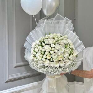 White Theme Mixed Rose Bouquet