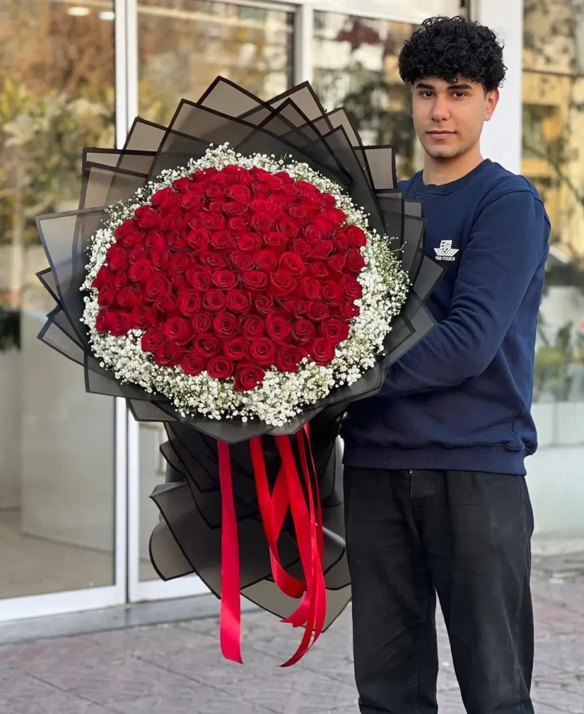 Luxury 100 Red Roses