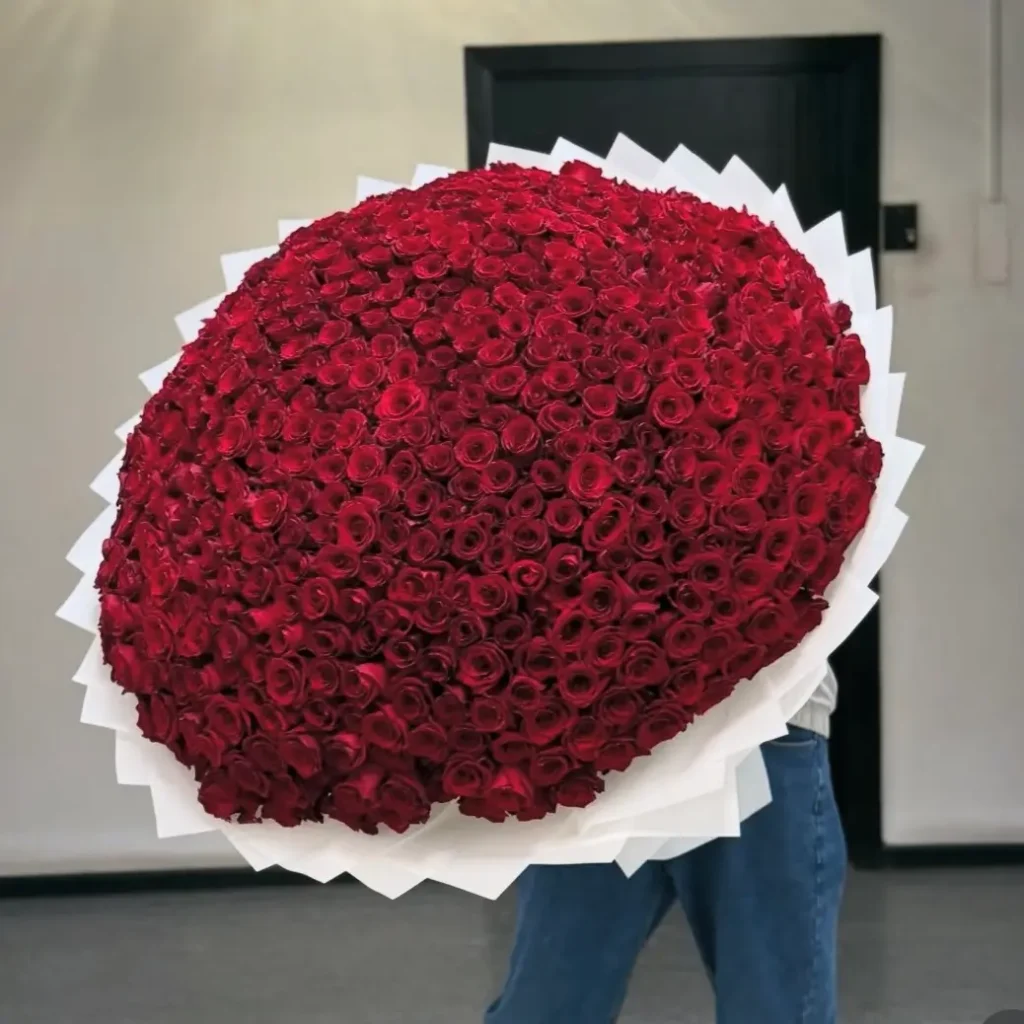501 Pcs Rose Bouquet