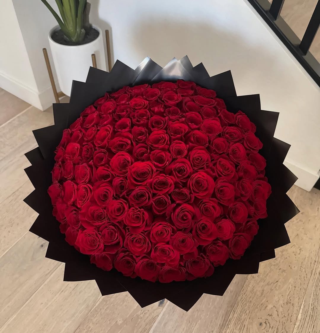 100 Red Rose Bouquet – Premium Flower Delivery in Dhaka