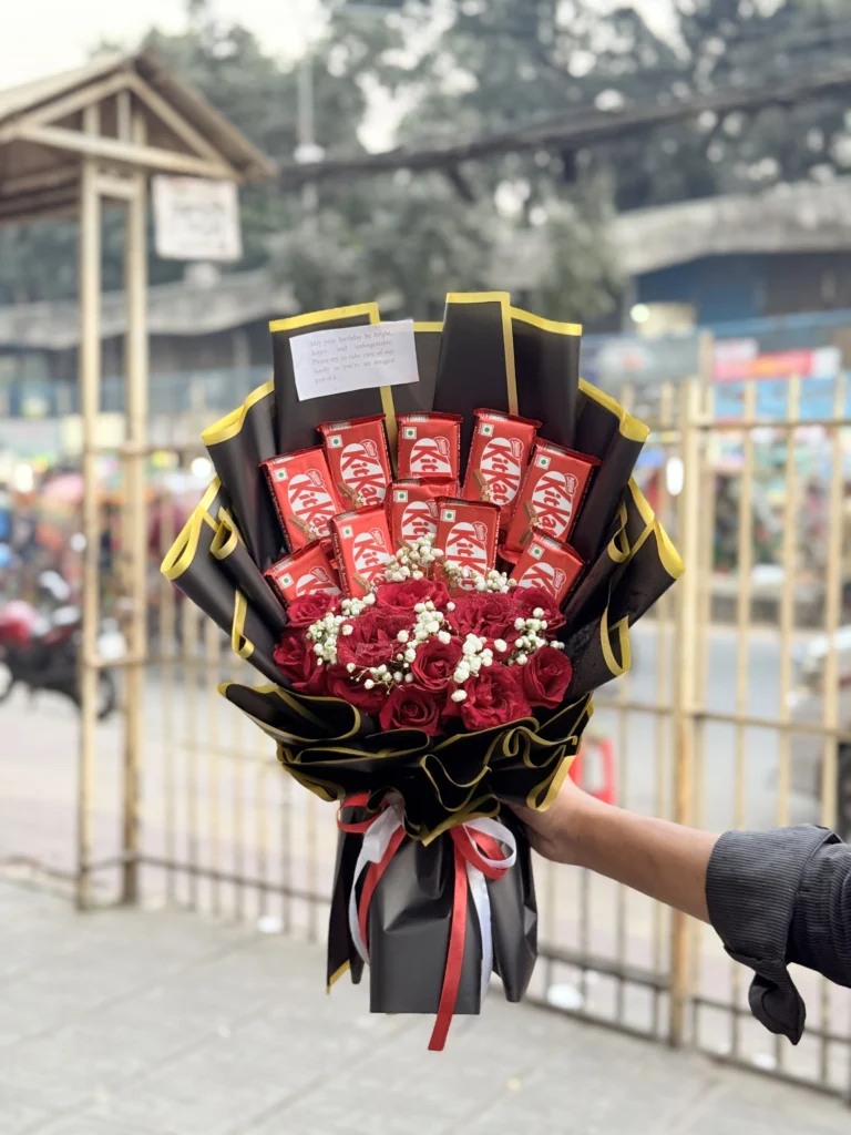 KitKat Chocolate & Red Rose Premium Bouquet