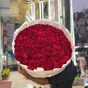 365 Pcs Red Roses Bouquet